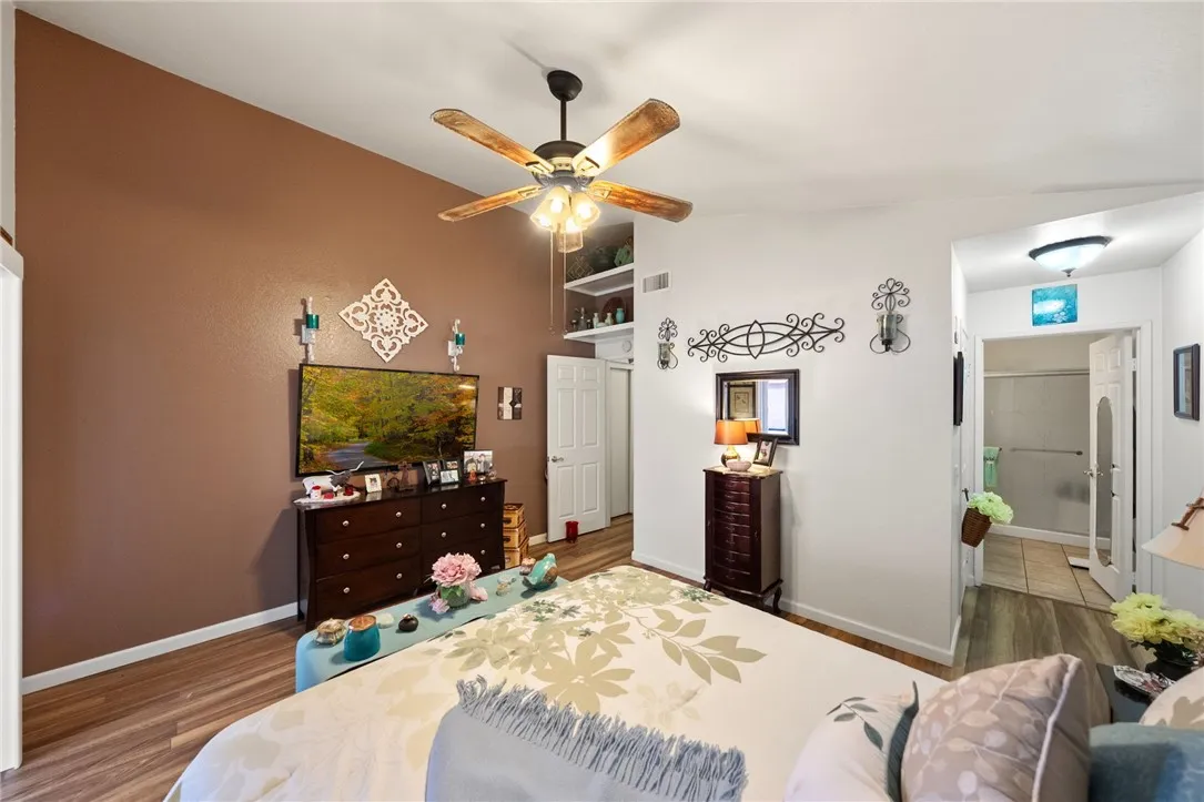 1856 Carrera, San Jacinto, California 92583 home-pic-24