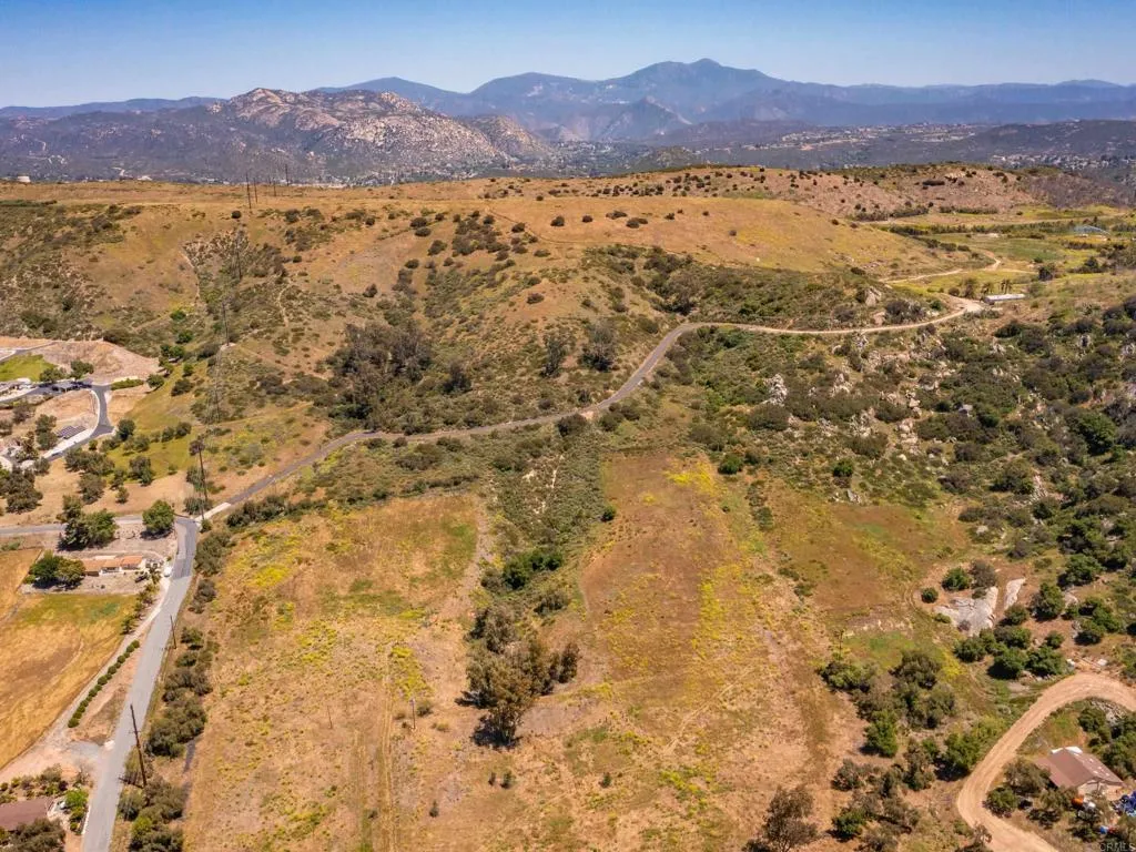 214 Creelman Lane, Ramona, California 92065 home-pic-6