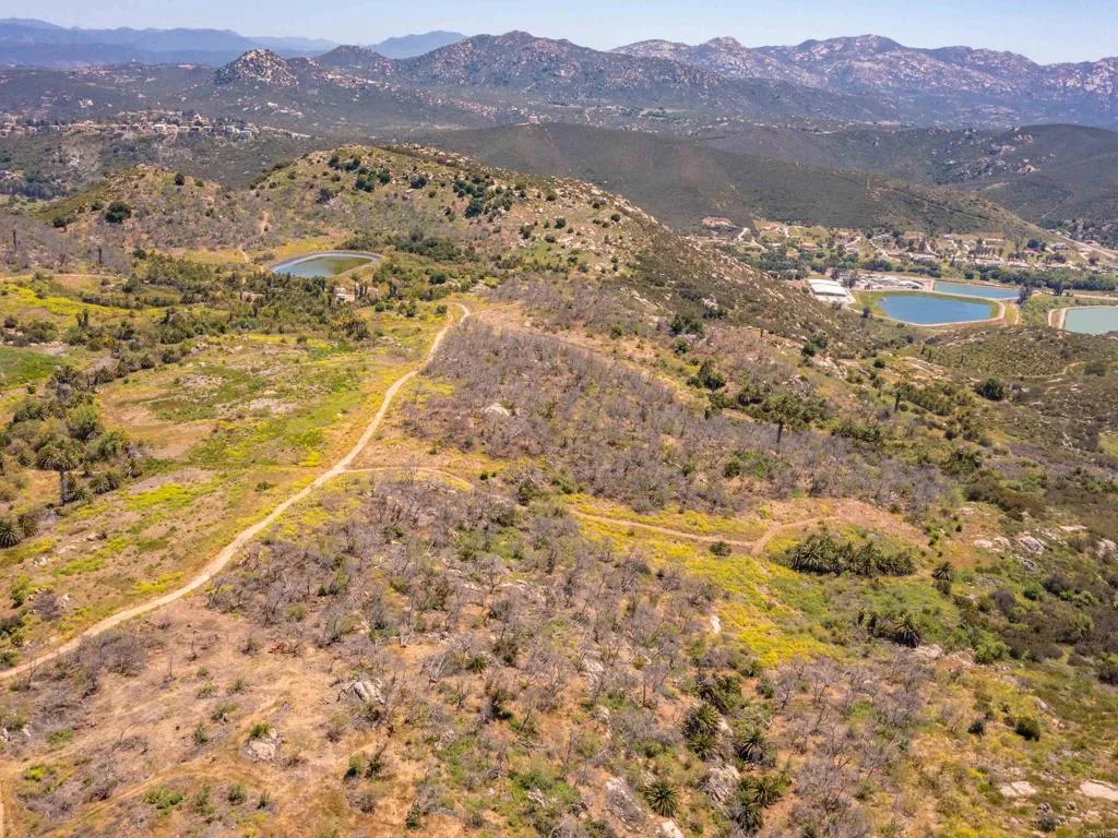 214 Creelman Lane, Ramona, California 92065 home-pic-12