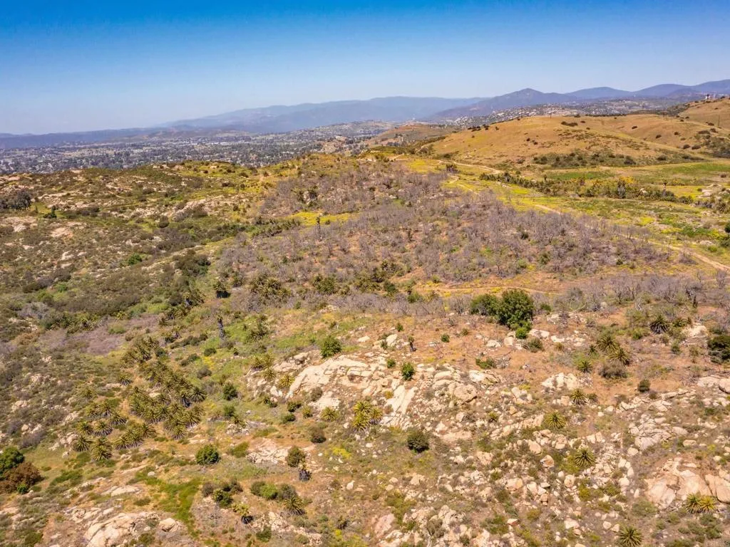 214 Creelman Lane, Ramona, California 92065 home-pic-13
