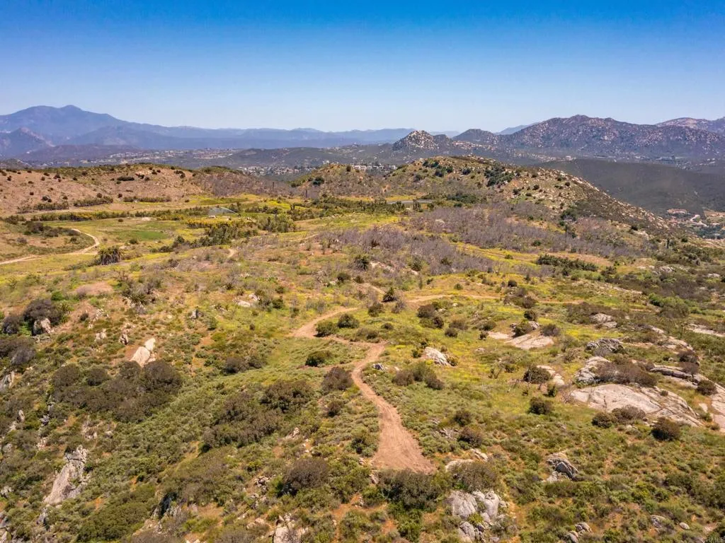 214 Creelman Lane, Ramona, California 92065 home-pic-23