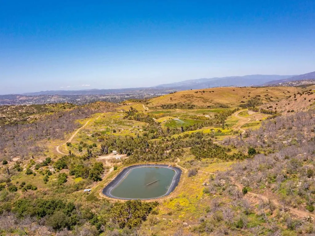 214 Creelman Lane, Ramona, California 92065 home-pic-1