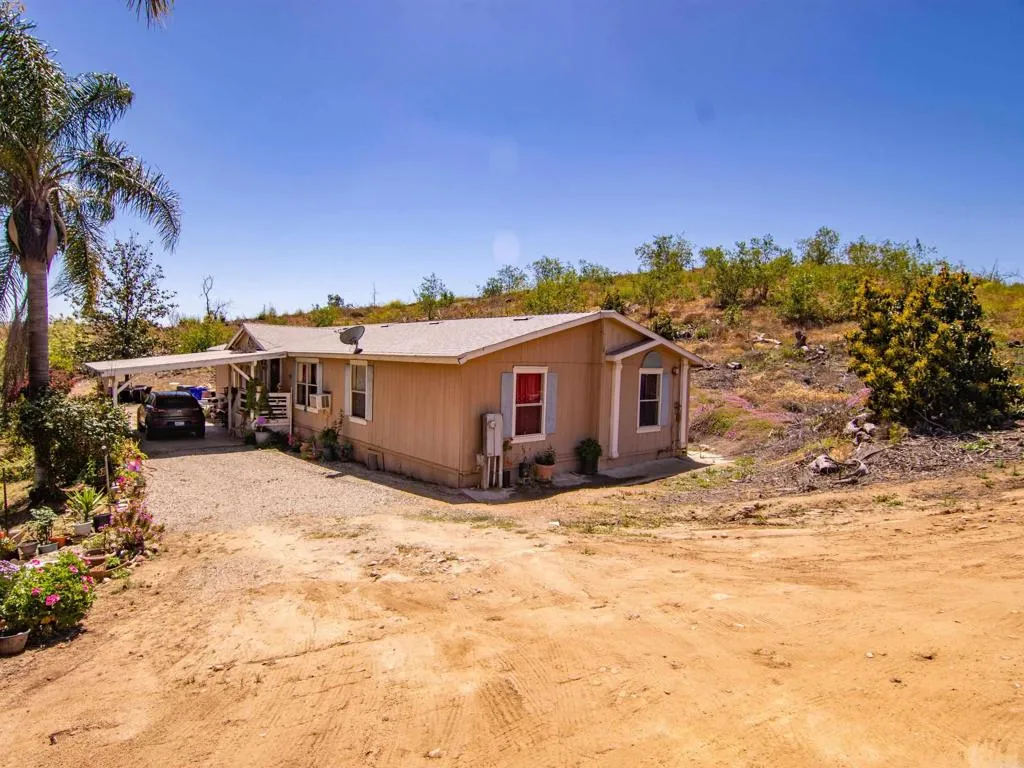 214 Creelman Lane, Ramona, California 92065 home-pic-3