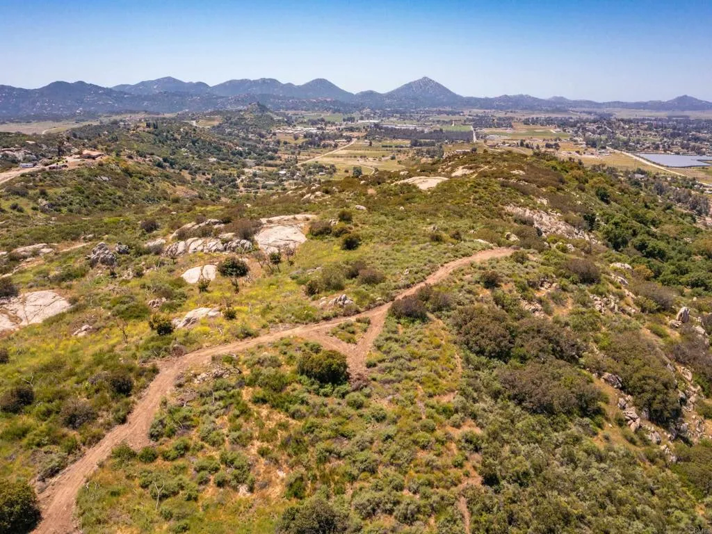 214 Creelman Lane, Ramona, California 92065 home-pic-22