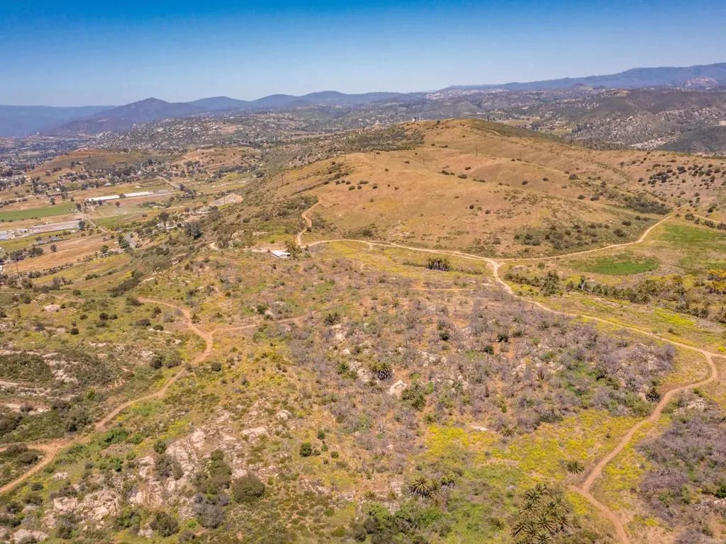 214 Creelman Lane, Ramona, California 92065 home-pic-11
