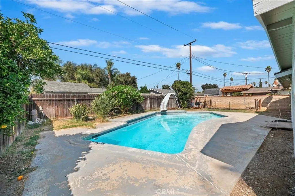 8797 Brunswick Avenue, Riverside, California 92503 home-pic-20
