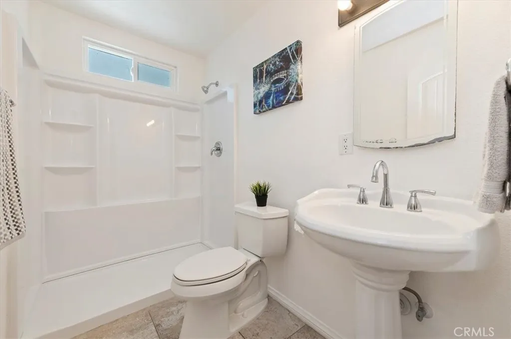 8797 Brunswick Avenue, Riverside, California 92503 home-pic-4