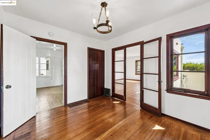 2567 Hilgard Ave, Berkeley, California 94709