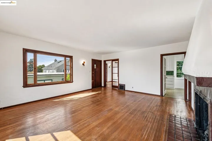 2567 Hilgard Ave, Berkeley, California 94709