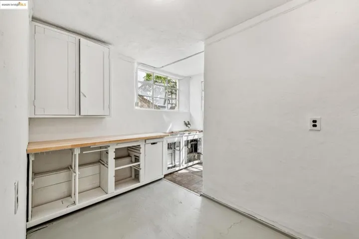 2567 Hilgard Ave, Berkeley, California 94709