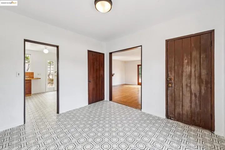 2567 Hilgard Ave, Berkeley, California 94709
