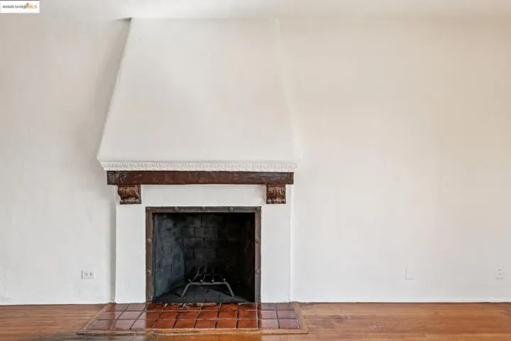 2567 Hilgard Ave, Berkeley, California 94709