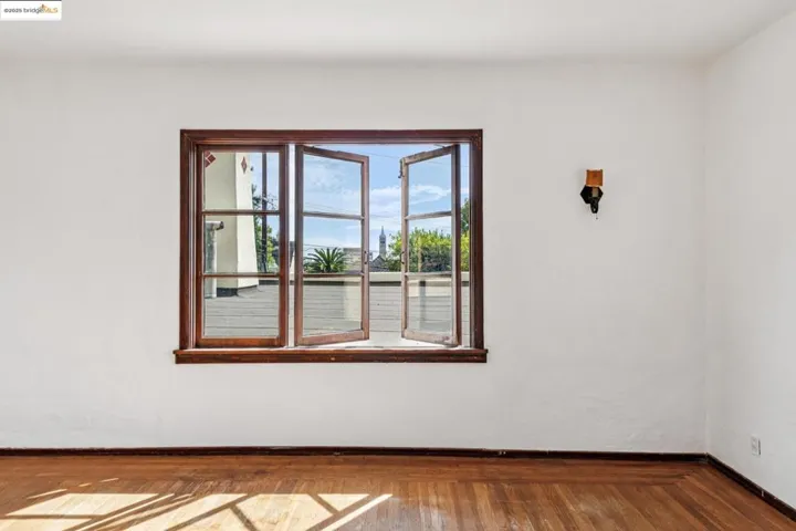 2567 Hilgard Ave, Berkeley, California 94709