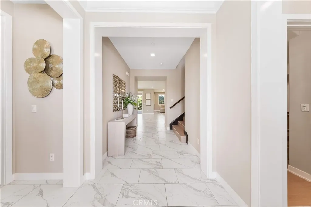 101 Tinker, Irvine, California 92618 home-pic-11