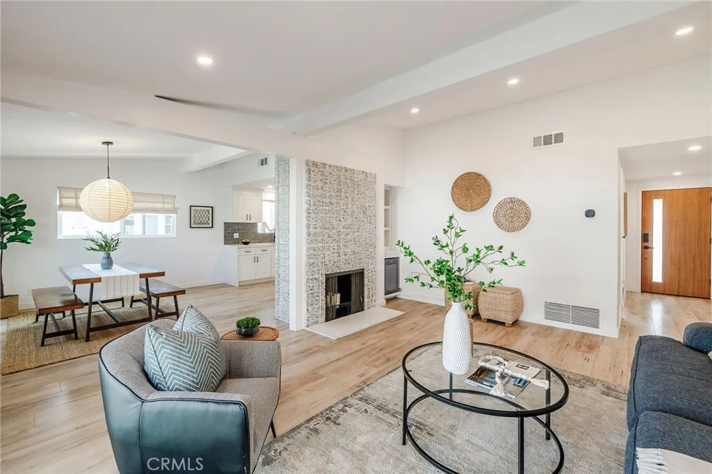 2321 W 184th, Torrance, California 90504 home-pic-2