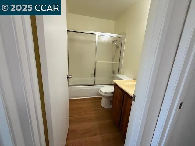 10 Tarn Ct, Hercules, California 94547 home-pic-13