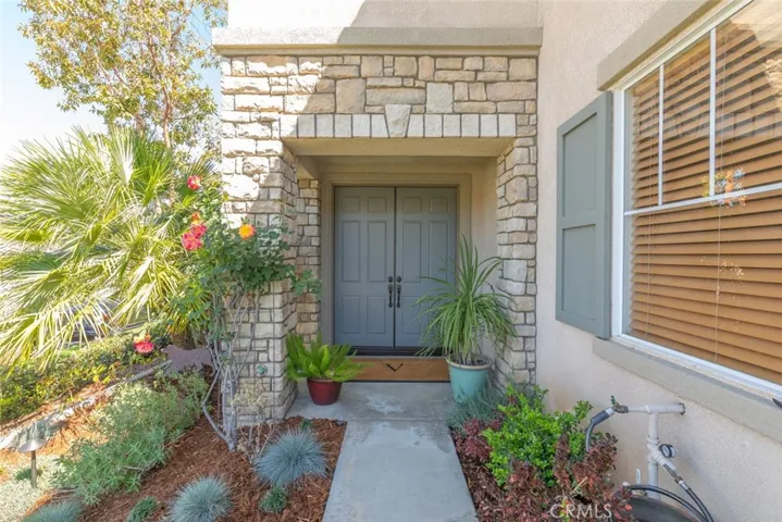 Lovely entrance to the home