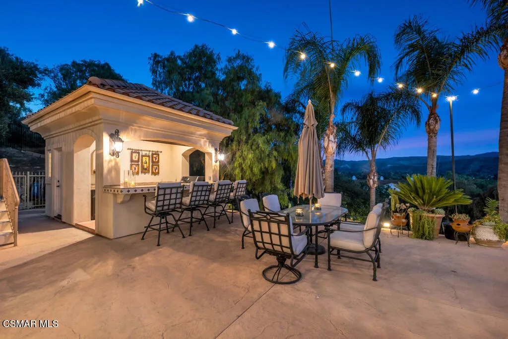 1100 N Country Club Drive, Simi Valley, California 93065 home-pic-6