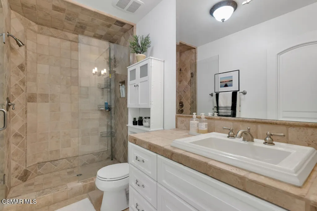 1100 N Country Club Drive, Simi Valley, California 93065 home-pic-67