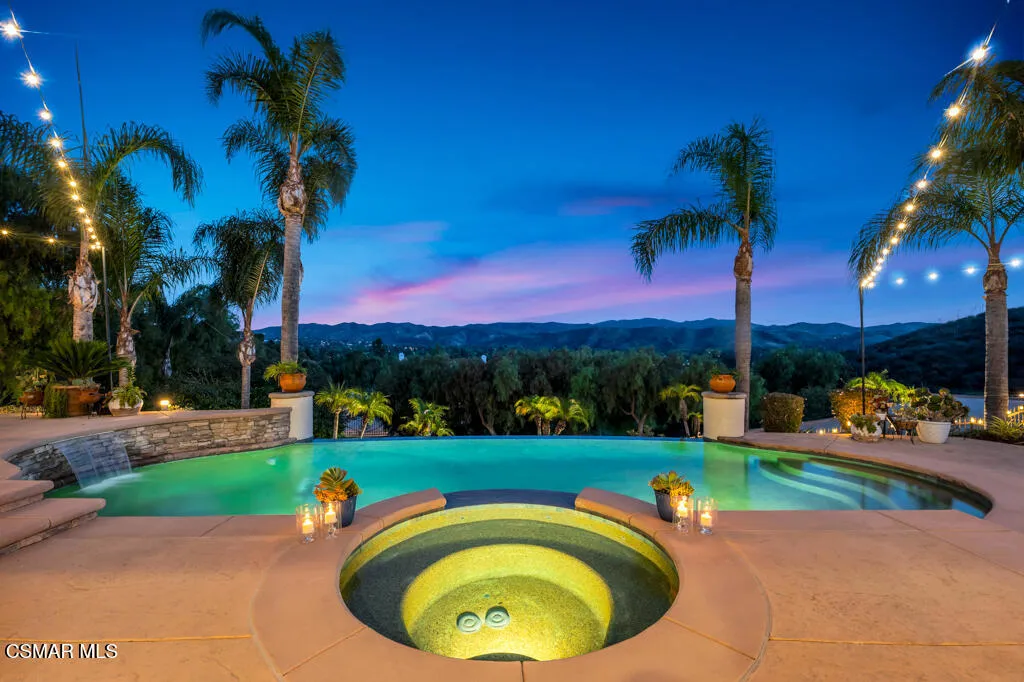 1100 N Country Club Drive, Simi Valley, California 93065 home-pic-5