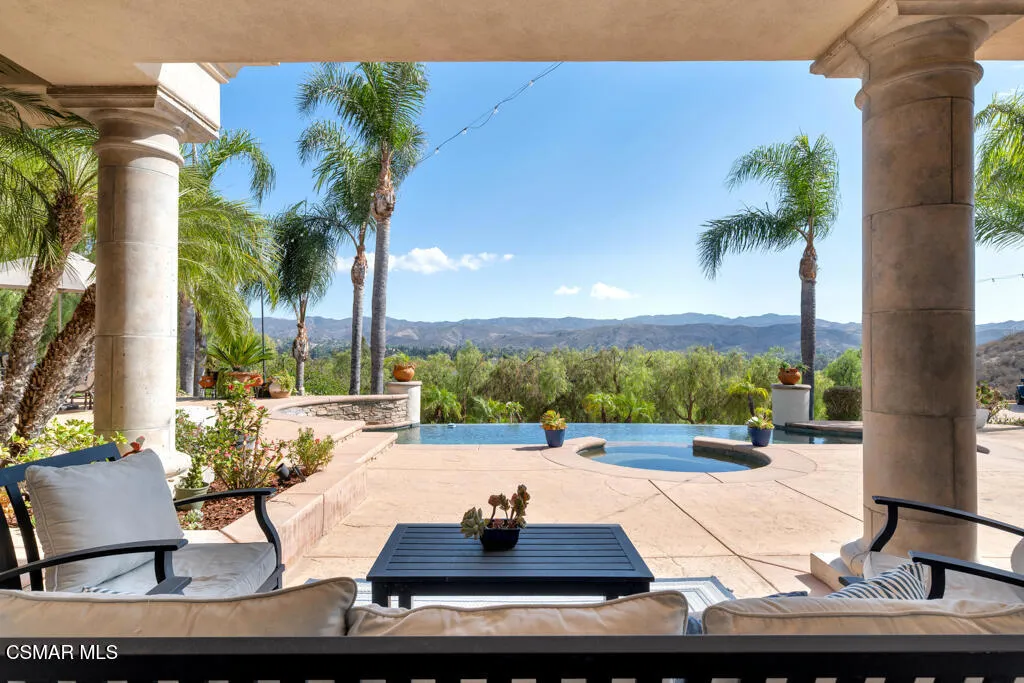 1100 N Country Club Drive, Simi Valley, California 93065 home-pic-49