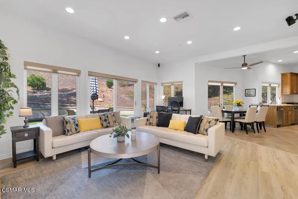 1100 N Country Club Drive, Simi Valley, California 93065 home-pic-83