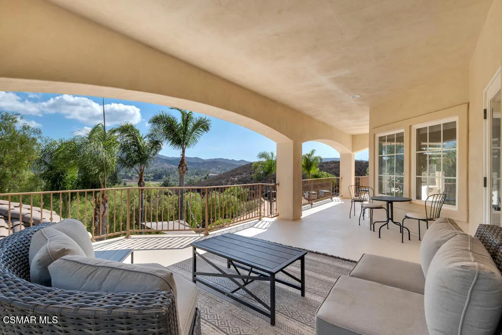 1100 N Country Club Drive, Simi Valley, California 93065 home-pic-69