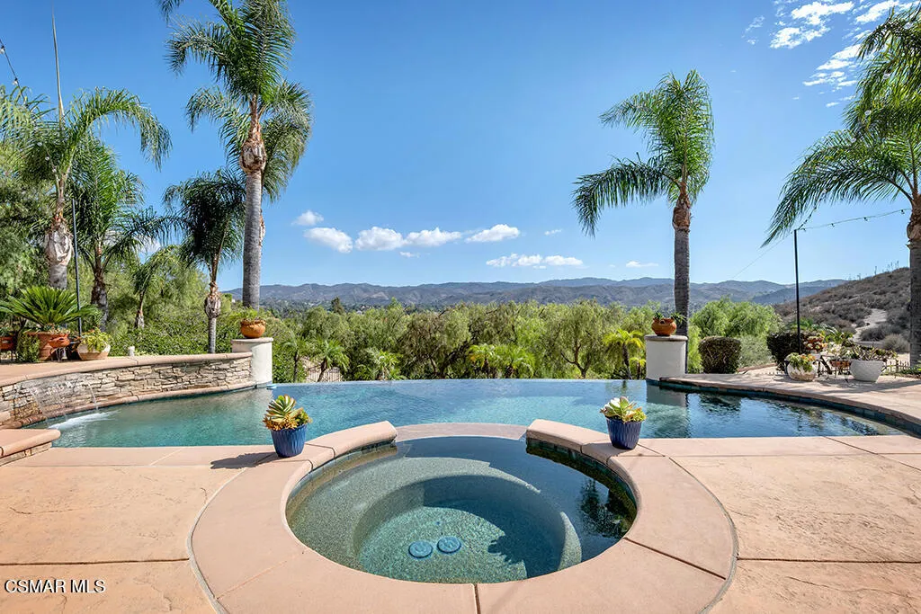 1100 N Country Club Drive, Simi Valley, California 93065 home-pic-90