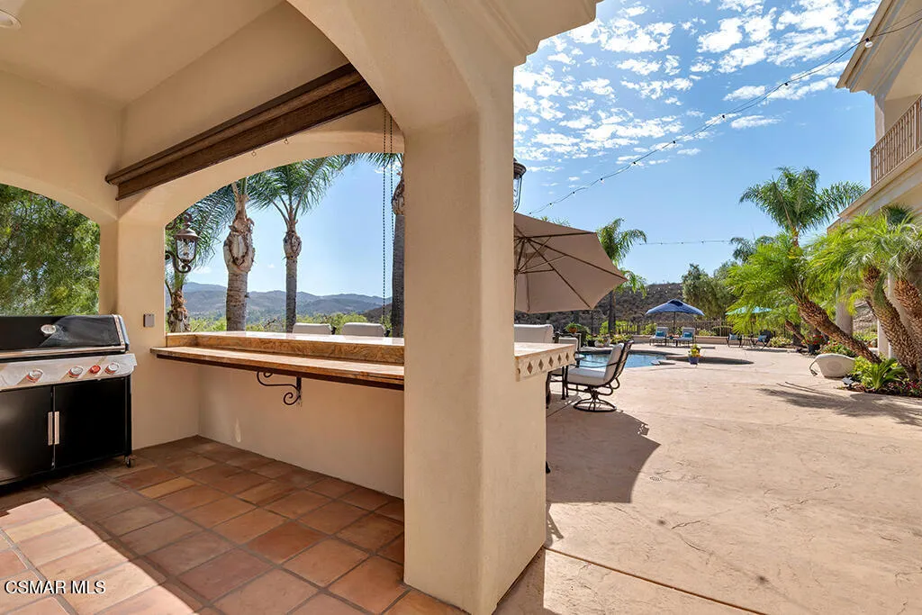 1100 N Country Club Drive, Simi Valley, California 93065 home-pic-55