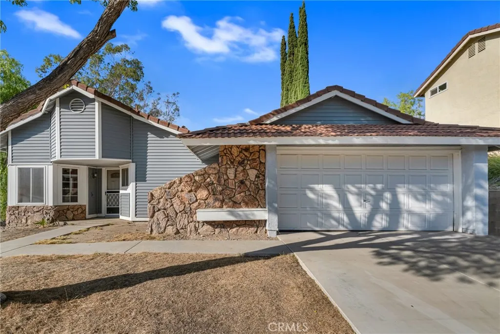 28955 Lillyglen Dr, Canyon Country, California 91387 home-pic-3