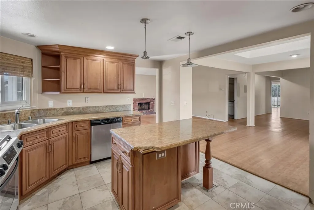 28955 Lillyglen Dr, Canyon Country, California 91387 home-pic-20