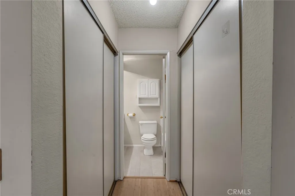 28955 Lillyglen Dr, Canyon Country, California 91387 home-pic-27