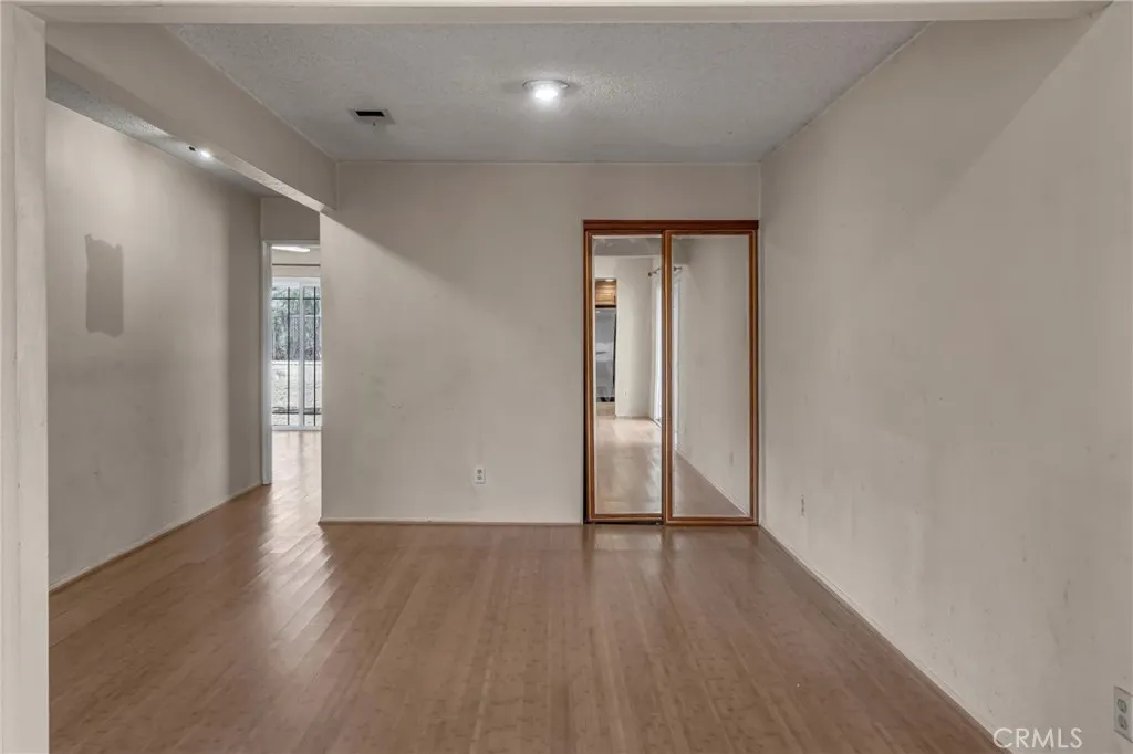 28955 Lillyglen Dr, Canyon Country, California 91387 home-pic-12