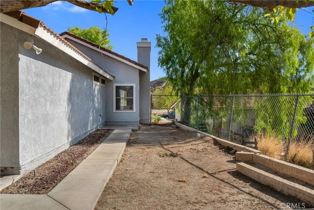 28955 Lillyglen Dr, Canyon Country, California 91387 home-pic-34