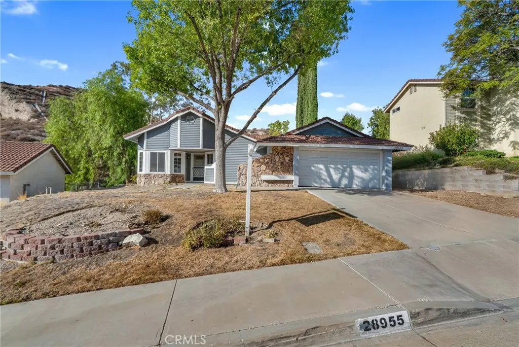 28955 Lillyglen Dr, Canyon Country, California 91387 home-pic-0
