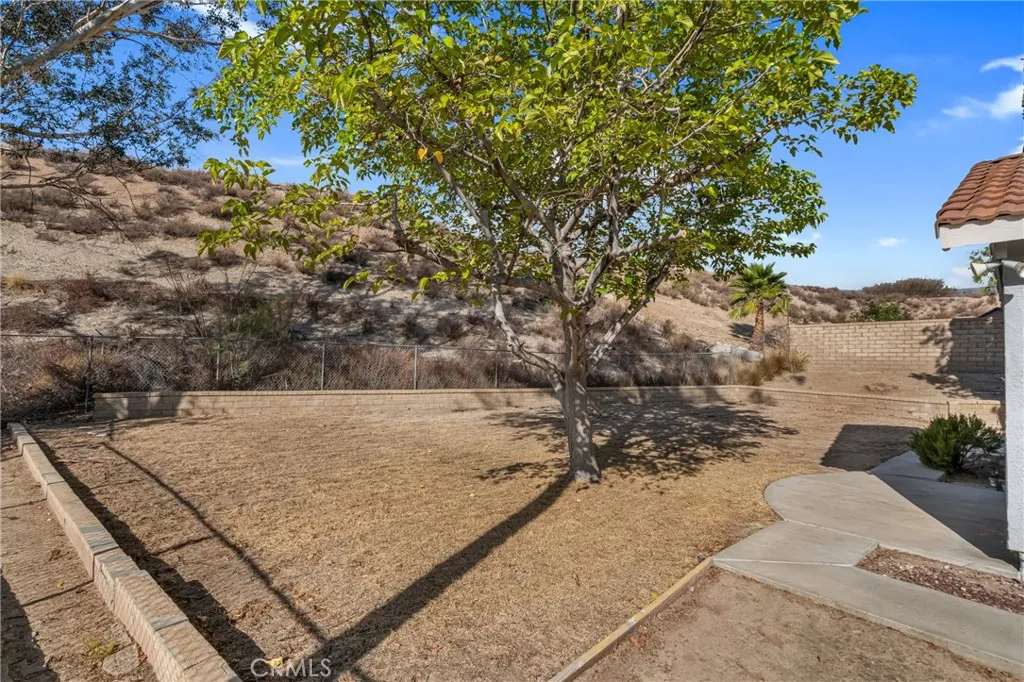 28955 Lillyglen Dr, Canyon Country, California 91387 home-pic-33