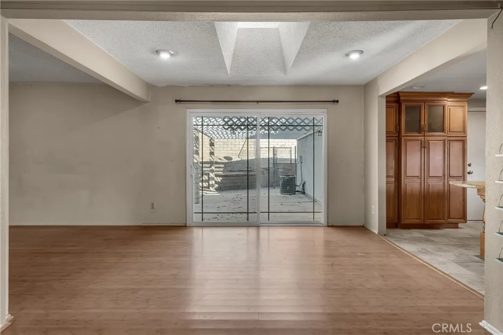 28955 Lillyglen Dr, Canyon Country, California 91387 home-pic-10