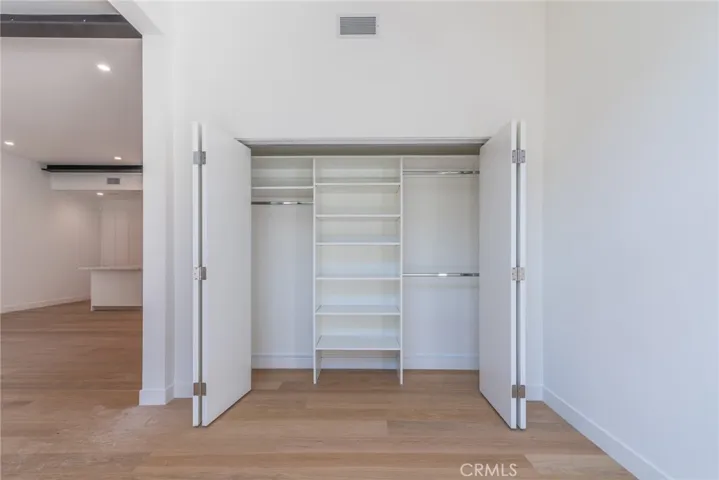 812 Huntley Drive Unit#104 104, West Hollywood, California 90069