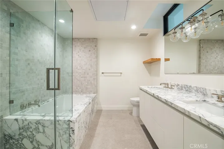 812 Huntley Drive Unit#104 104, West Hollywood, California 90069