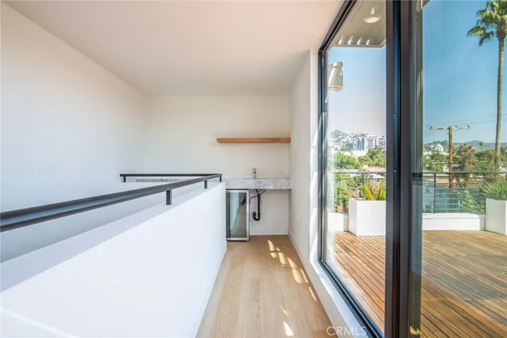 812 Huntley Drive Unit#104 104, West Hollywood, California 90069
