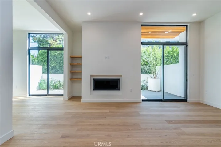 812 Huntley Drive Unit#104 104, West Hollywood, California 90069