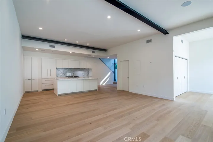812 Huntley Drive Unit#104 104, West Hollywood, California 90069