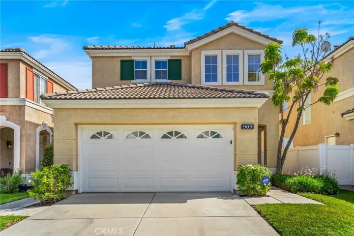 909 Cimarron, Corona, California 92879