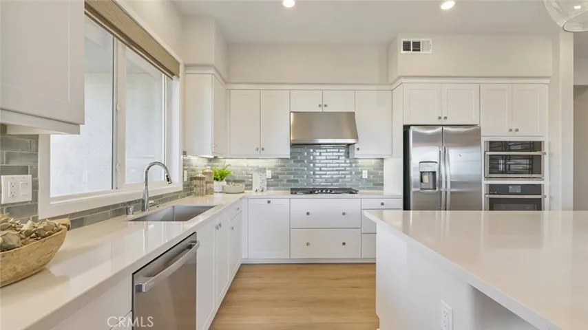 Photos shown are of model only- not actual homesite.