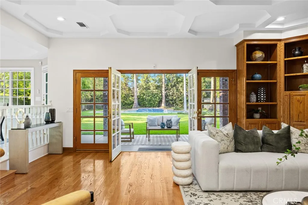 151 E Longden Avenue E, Arcadia, California 91006 home-pic-26