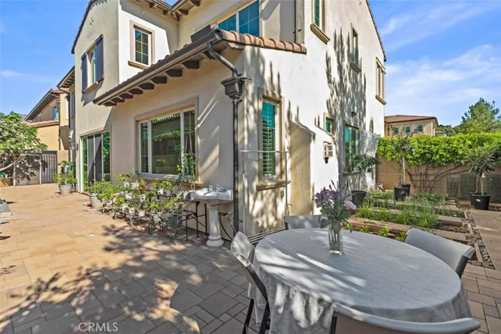 61 English Saddle, Irvine, California 92602