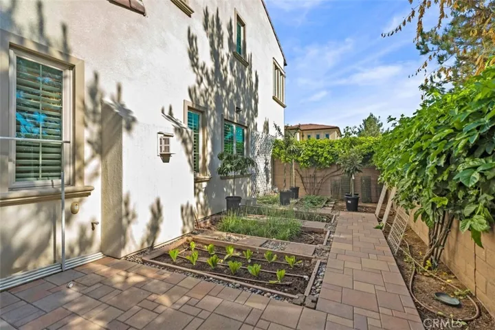 61 English Saddle, Irvine, California 92602