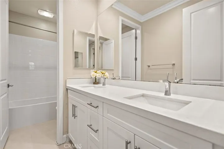 61 English Saddle, Irvine, California 92602