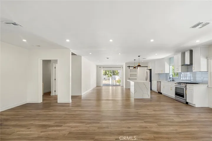 5619 Bellingham Ave, Valley Village, California 91607