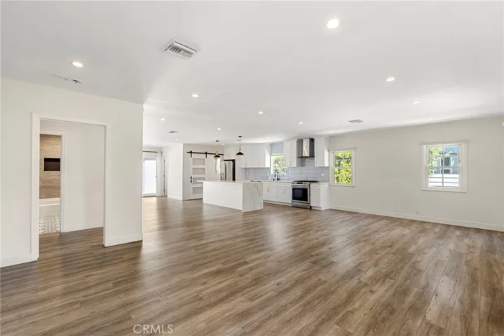 5619 Bellingham Ave, Valley Village, California 91607